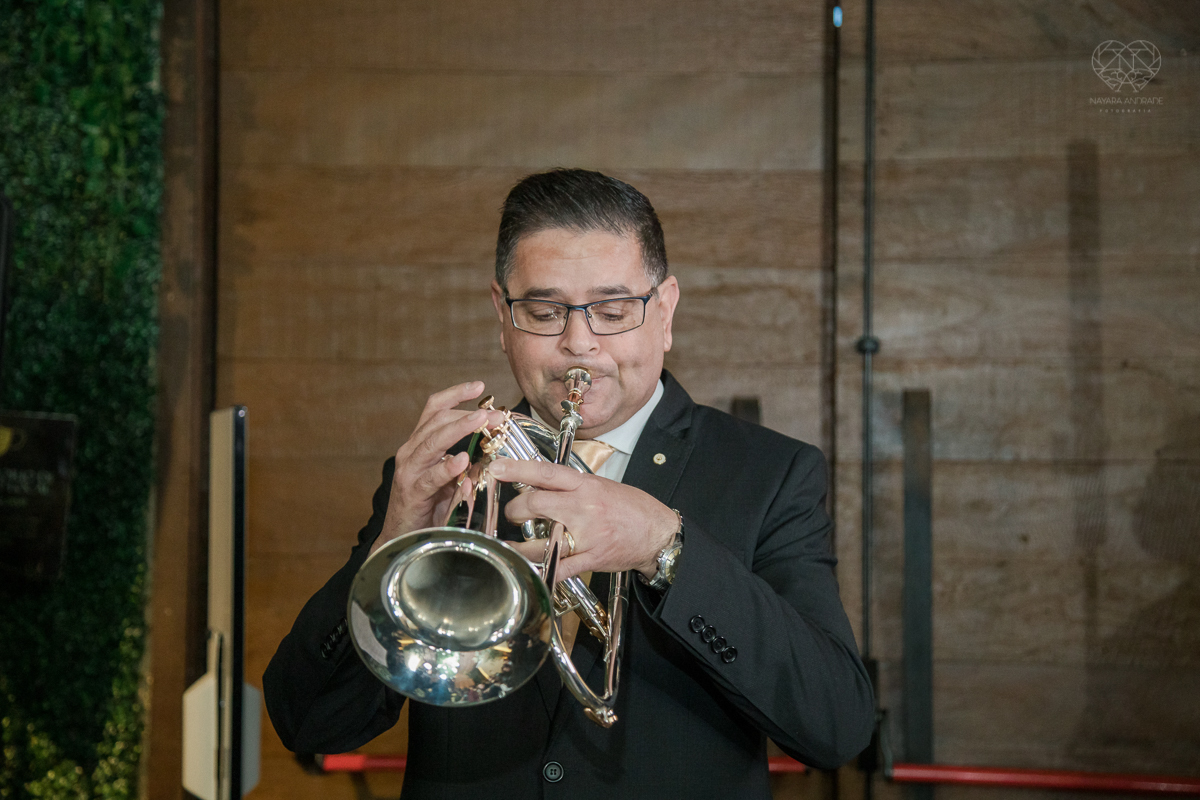 casamento classico com luzes e lustres no buffet napoleao em sao paulo fotografia de casamento pela fotografa premiada mundialmente nayara andrade da cidade de santos inspiraçao de casamento decoraçao classica