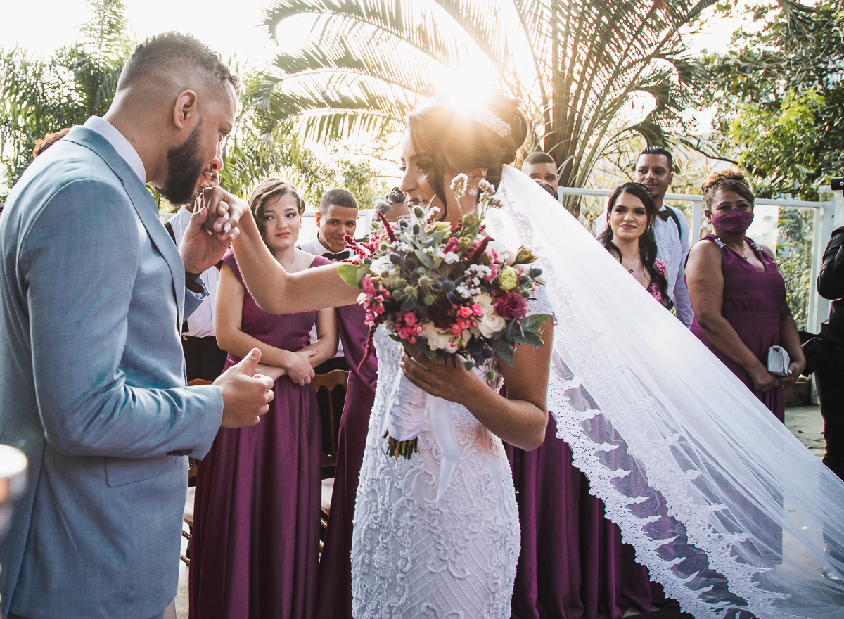 casamento de dia no por do Sol em Santos Sao Vicente no espaço Plataforma fotos emocionanete pela fotografa premiada internacionalmente Nayara Andrade fotos de inspiraçao