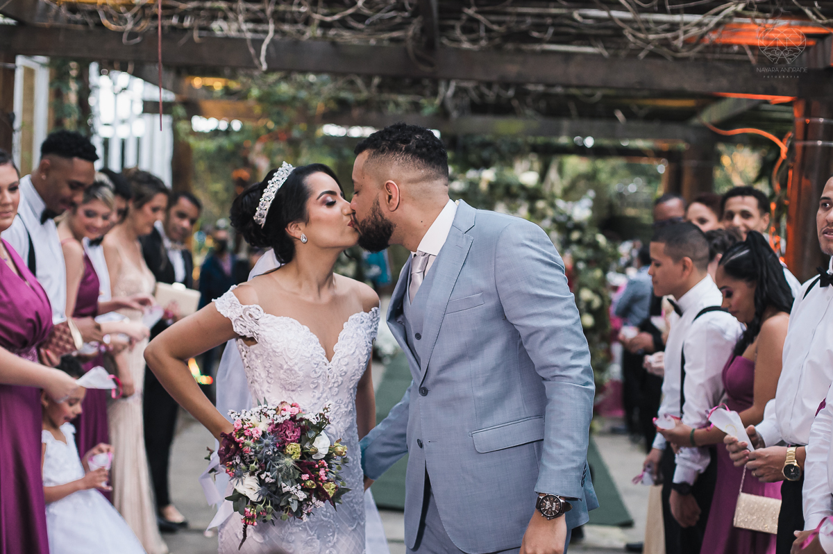 casamento de dia no por do Sol em Santos Sao Vicente no espaço Plataforma fotos emocionanete pela fotografa premiada internacionalmente Nayara Andrade fotos de inspiraçao