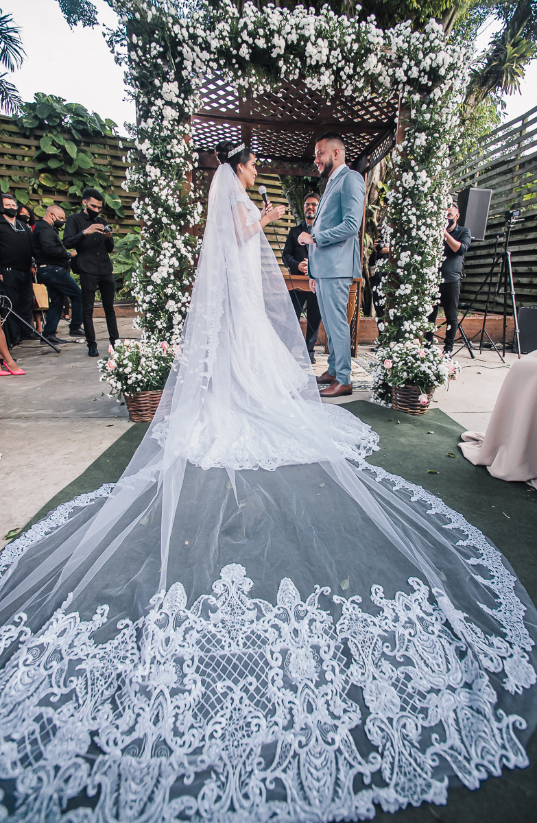 casamento de dia no por do Sol em Santos Sao Vicente no espaço Plataforma fotos emocionanete pela fotografa premiada internacionalmente Nayara Andrade fotos de inspiraçao