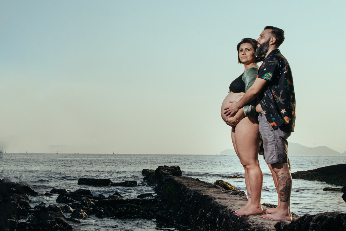 vEnsaio gestante feito na praia de santos  litoral de sao paulo pela fotografa premiada nayara andrade fotos leves naturais e com emoçao mulher gravida inspiraçao de fotos  gravidez na praia
