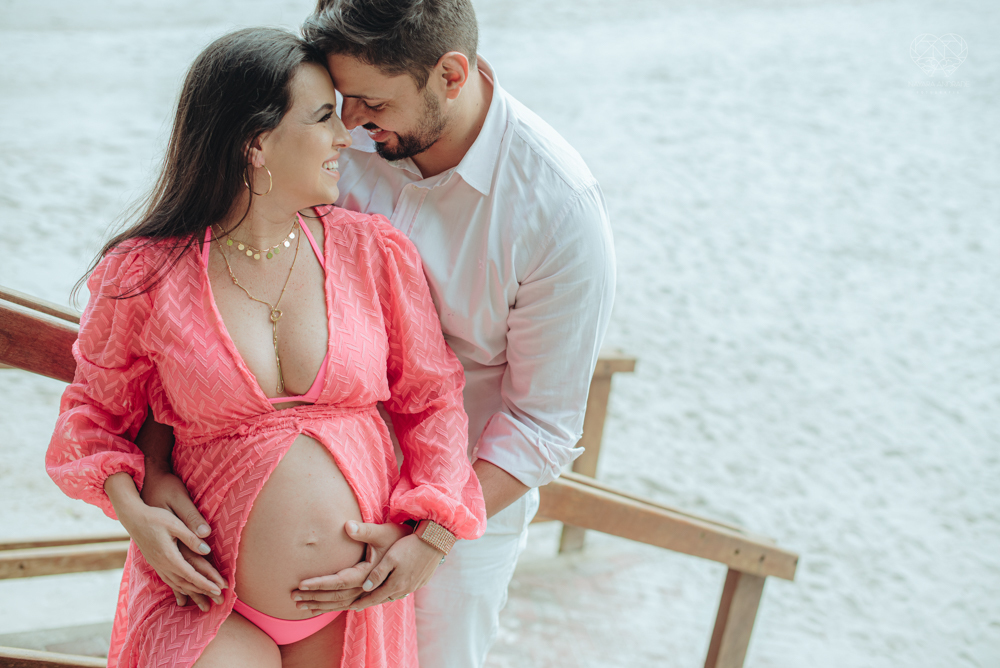 Ensaio gestante na praia do guaruja sao pedro iporgana e conchas no ltoral de sao paulo  gestante classica estilo moda fotos inspiradoras para gravidas criativas e com sentimento feitas pela fotografa premiada Nayara Andrade