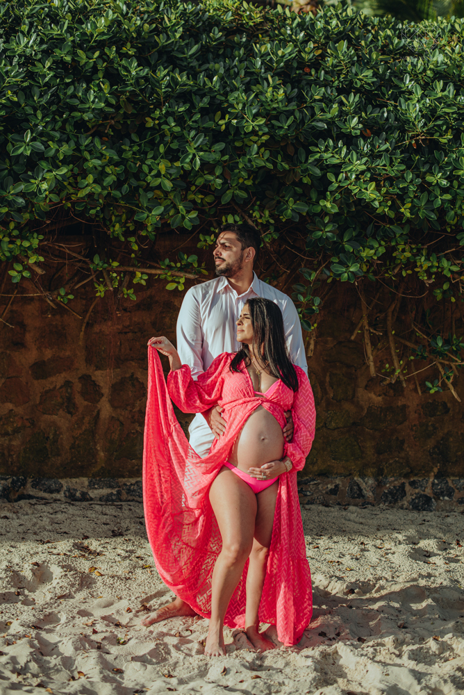 Ensaio gestante na praia do guaruja sao pedro iporgana e conchas no ltoral de sao paulo  gestante classica estilo moda fotos inspiradoras para gravidas criativas e com sentimento feitas pela fotografa premiada Nayara Andrade