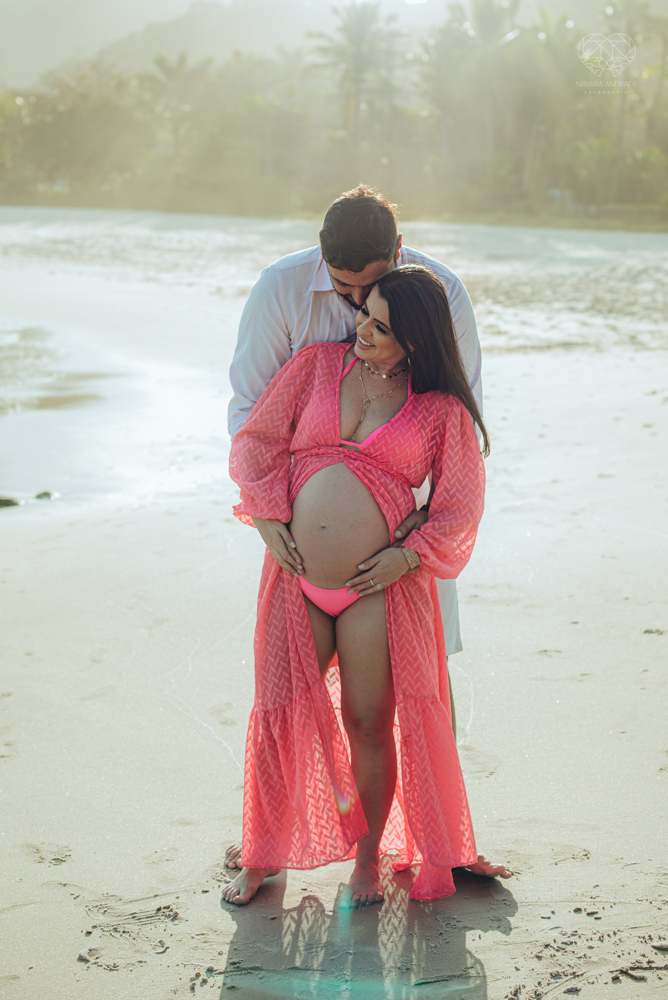 Ensaio gestante na praia do guaruja sao pedro iporgana e conchas no ltoral de sao paulo  gestante classica estilo moda fotos inspiradoras para gravidas criativas e com sentimento feitas pela fotografa premiada Nayara Andrade