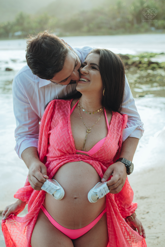 Ensaio gestante na praia do guaruja sao pedro iporgana e conchas no ltoral de sao paulo  gestante classica estilo moda fotos inspiradoras para gravidas criativas e com sentimento feitas pela fotografa premiada Nayara Andrade