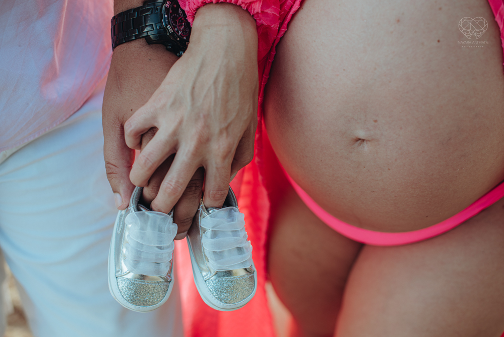 Ensaio gestante na praia do guaruja sao pedro iporgana e conchas no ltoral de sao paulo  gestante classica estilo moda fotos inspiradoras para gravidas criativas e com sentimento feitas pela fotografa premiada Nayara Andrade