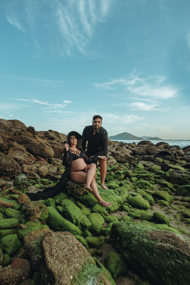 Ensaio gestante na praia do guaruja sao pedro iporgana e conchas no ltoral de sao paulo  gestante classica estilo moda fotos inspiradoras para gravidas criativas e com sentimento feitas pela fotografa premiada Nayara Andrade