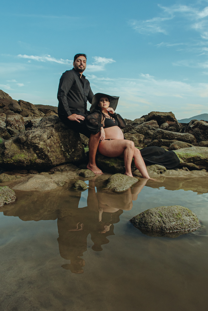 Ensaio gestante na praia do guaruja sao pedro iporgana e conchas no ltoral de sao paulo  gestante classica estilo moda fotos inspiradoras para gravidas criativas e com sentimento feitas pela fotografa premiada Nayara Andrade