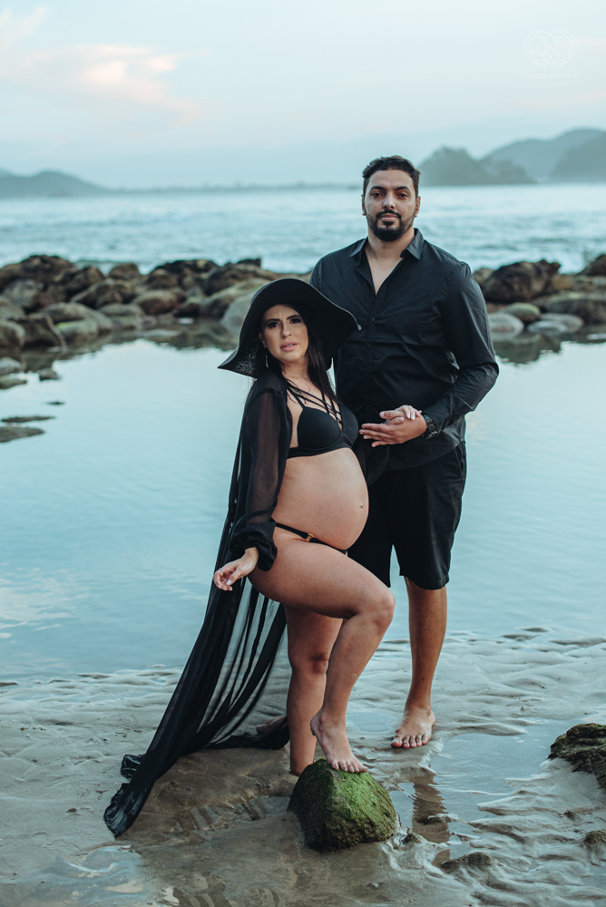 Ensaio gestante na praia do guaruja sao pedro iporgana e conchas no ltoral de sao paulo  gestante classica estilo moda fotos inspiradoras para gravidas criativas e com sentimento feitas pela fotografa premiada Nayara Andrade