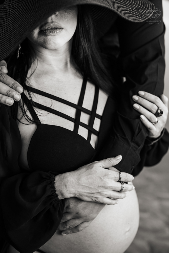 Ensaio gestante na praia do guaruja sao pedro iporgana e conchas no ltoral de sao paulo  gestante classica estilo moda fotos inspiradoras para gravidas criativas e com sentimento feitas pela fotografa premiada Nayara Andrade