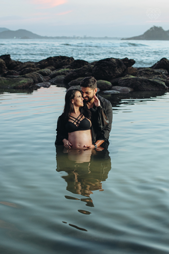 Ensaio gestante na praia do guaruja sao pedro iporgana e conchas no ltoral de sao paulo  gestante classica estilo moda fotos inspiradoras para gravidas criativas e com sentimento feitas pela fotografa premiada Nayara Andrade