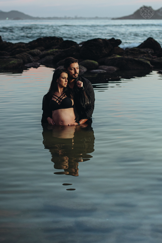 Ensaio gestante na praia do guaruja sao pedro iporgana e conchas no ltoral de sao paulo  gestante classica estilo moda fotos inspiradoras para gravidas criativas e com sentimento feitas pela fotografa premiada Nayara Andrade
