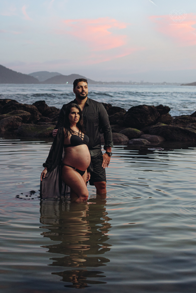 Ensaio gestante na praia do guaruja sao pedro iporgana e conchas no ltoral de sao paulo  gestante classica estilo moda fotos inspiradoras para gravidas criativas e com sentimento feitas pela fotografa premiada Nayara Andrade