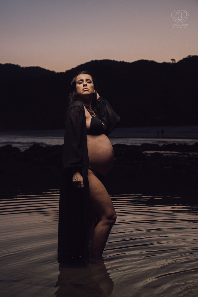 Ensaio gestante na praia do guaruja sao pedro iporgana e conchas no ltoral de sao paulo  gestante classica estilo moda fotos inspiradoras para gravidas criativas e com sentimento feitas pela fotografa premiada Nayara Andrade