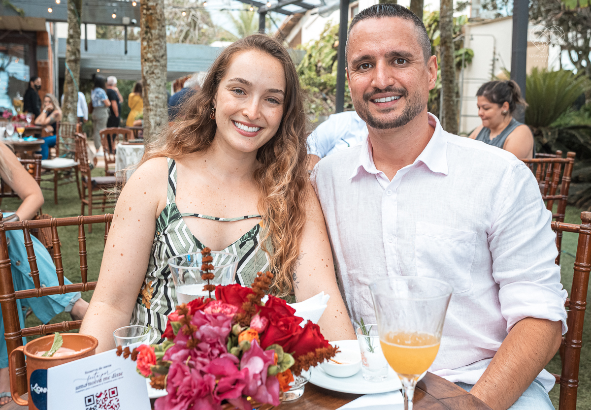 casa comigo evento na praia casa 80 e 120 do guaruja casar na praia fotos pela fotografa premiada internacionalmente nayara andrade decoração Lu pallaroni make up noiva praia