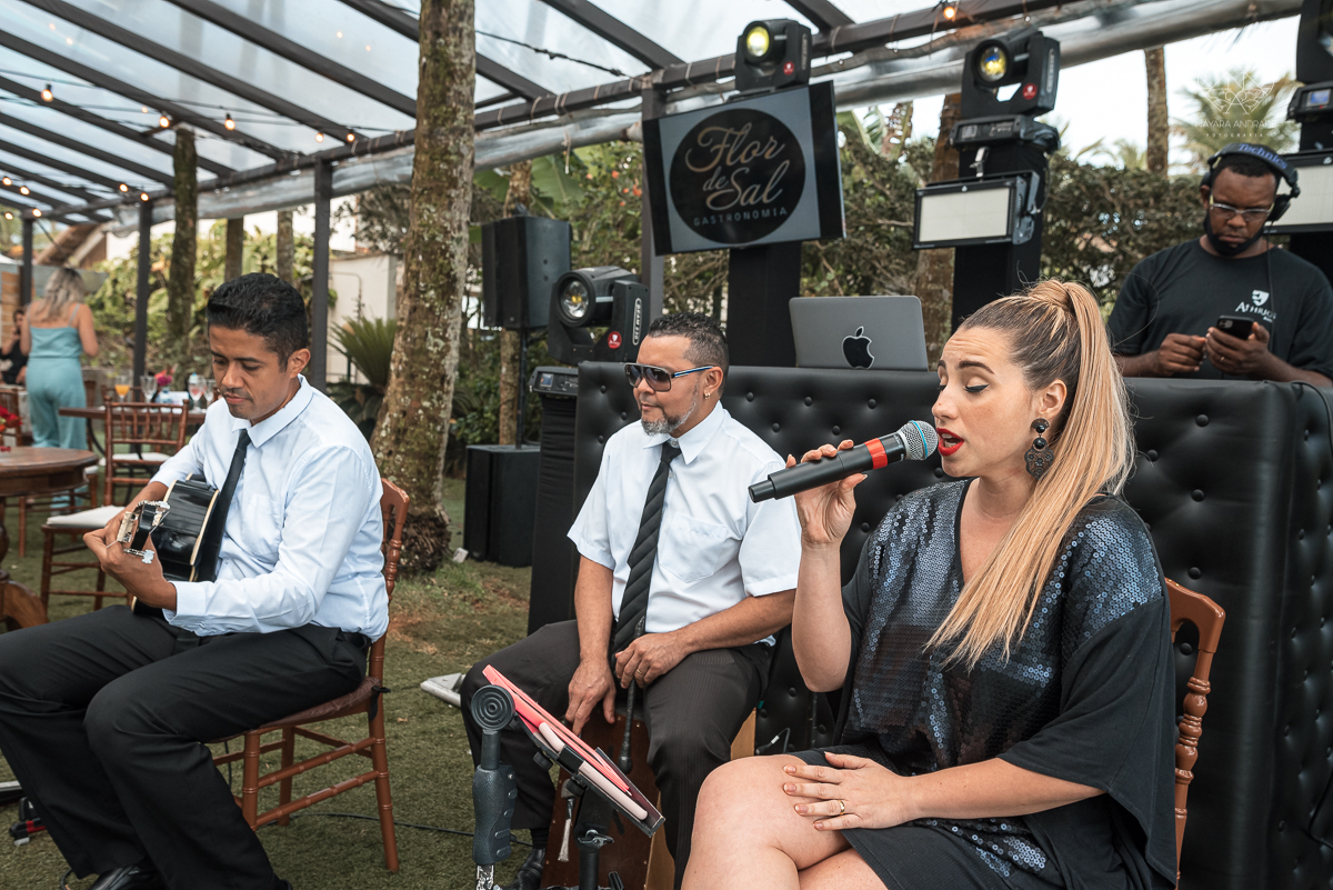 casa comigo evento na praia casa 80 e 120 do guaruja casar na praia fotos pela fotografa premiada internacionalmente nayara andrade decoração Lu pallaroni make up noiva praia