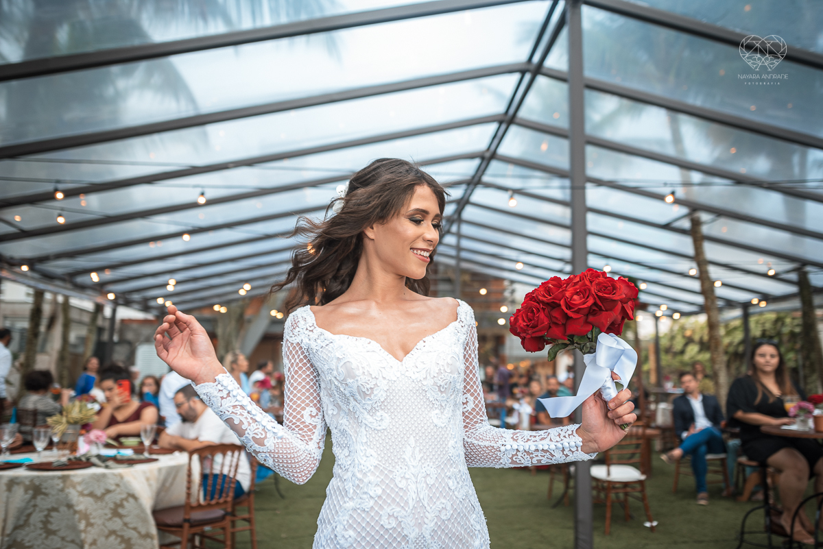 casa comigo evento na praia casa 80 e 120 do guaruja casar na praia fotos pela fotografa premiada internacionalmente nayara andrade decoração Lu pallaroni make up noiva praia