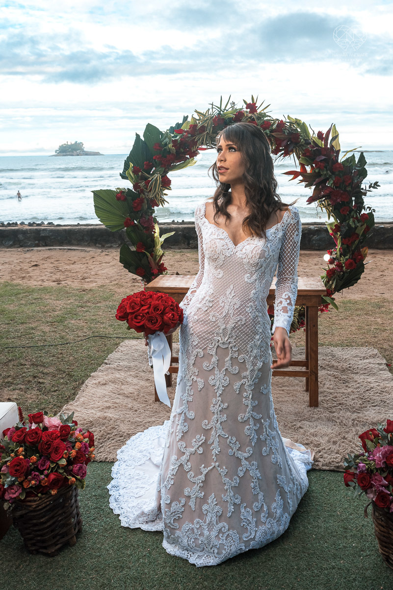 casa comigo evento na praia casa 80 e 120 do guaruja casar na praia fotos pela fotografa premiada internacionalmente nayara andrade decoração Lu pallaroni make up noiva praia