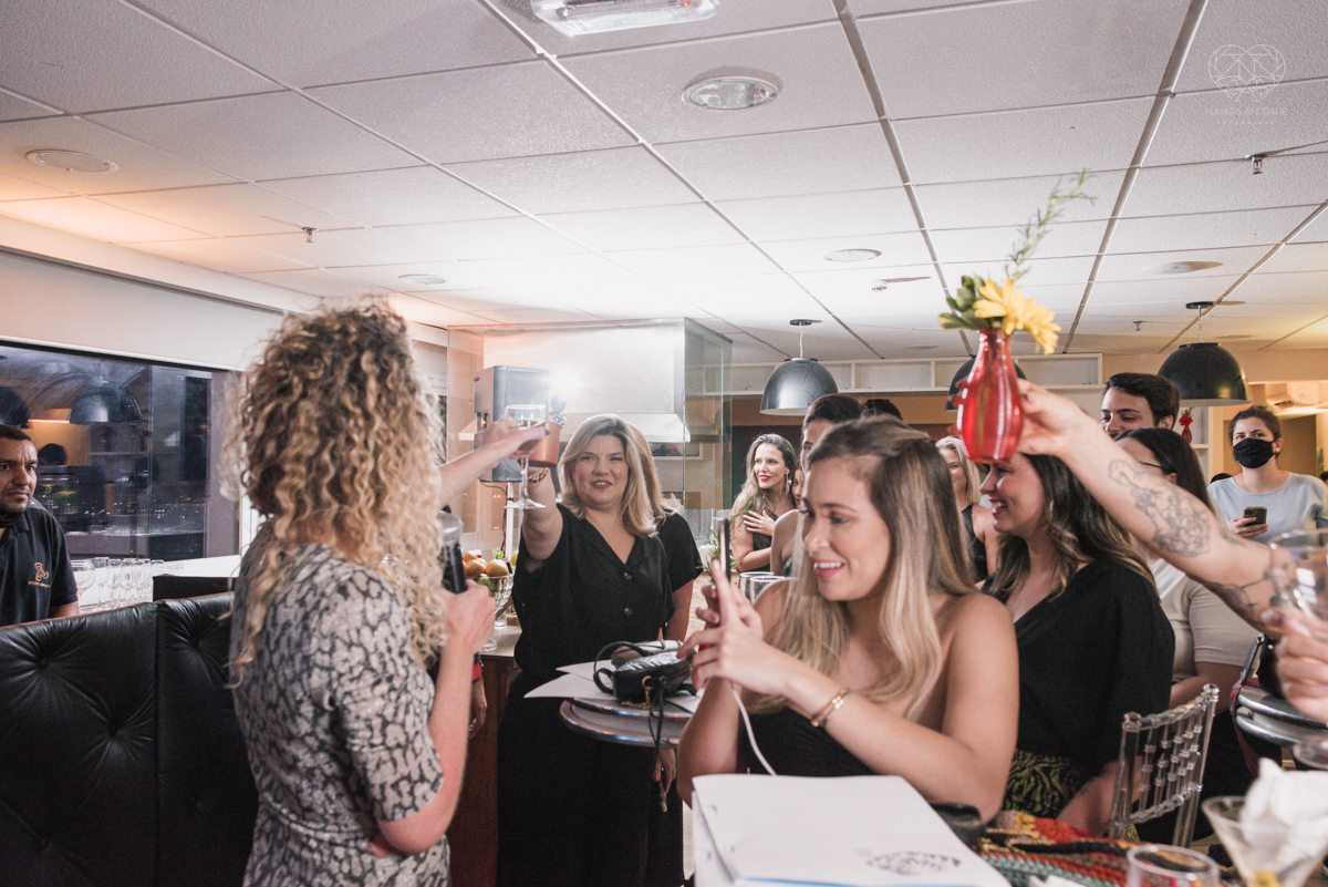 grande evento da doutora Katia Onofre coquetel de inauguraçao do seu novo projeto de harmonizaçao facial e valorizaçao da beleza da mulher. Fotografia pela fotografa premiada Nayara Andrade de Santos litoral de sao paulo. Grandes influencers participaram 