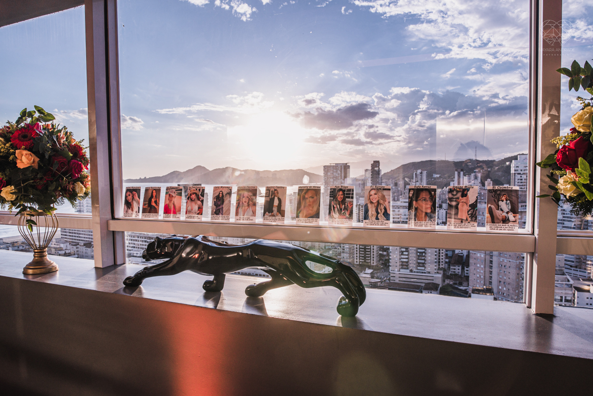 grande evento da doutora Katia Onofre coquetel de inauguraçao do seu novo projeto de harmonizaçao facial e valorizaçao da beleza da mulher. Fotografia pela fotografa premiada Nayara Andrade de Santos litoral de sao paulo. Grandes influencers participaram 