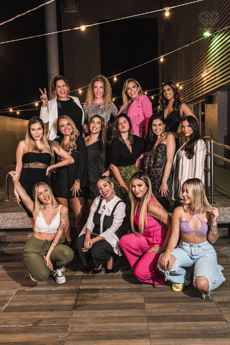 grande evento da doutora Katia Onofre coquetel de inauguraçao do seu novo projeto de harmonizaçao facial e valorizaçao da beleza da mulher. Fotografia pela fotografa premiada Nayara Andrade de Santos litoral de sao paulo. Grandes influencers participaram 