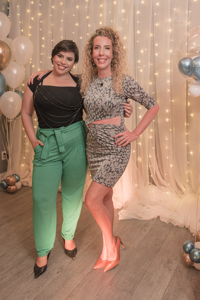 grande evento da doutora Katia Onofre coquetel de inauguraçao do seu novo projeto de harmonizaçao facial e valorizaçao da beleza da mulher. Fotografia pela fotografa premiada Nayara Andrade de Santos litoral de sao paulo. Grandes influencers participaram 