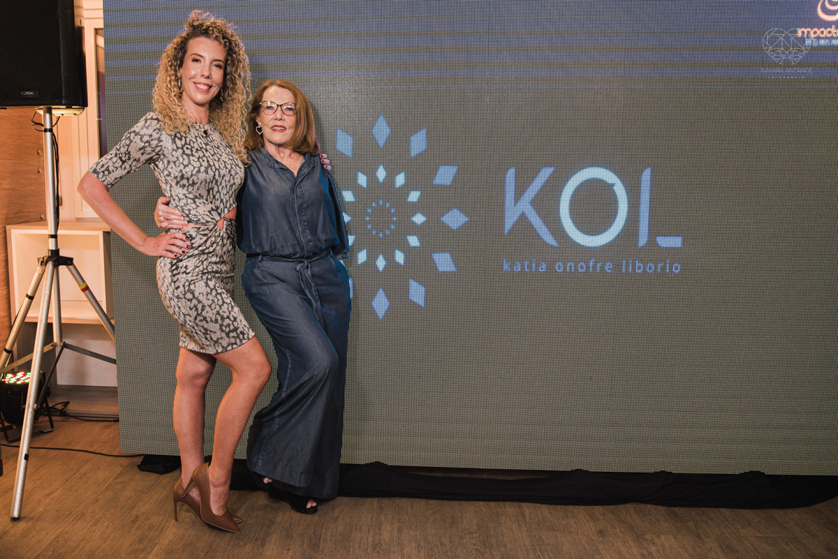 grande evento da doutora Katia Onofre coquetel de inauguraçao do seu novo projeto de harmonizaçao facial e valorizaçao da beleza da mulher. Fotografia pela fotografa premiada Nayara Andrade de Santos litoral de sao paulo. Grandes influencers participaram 