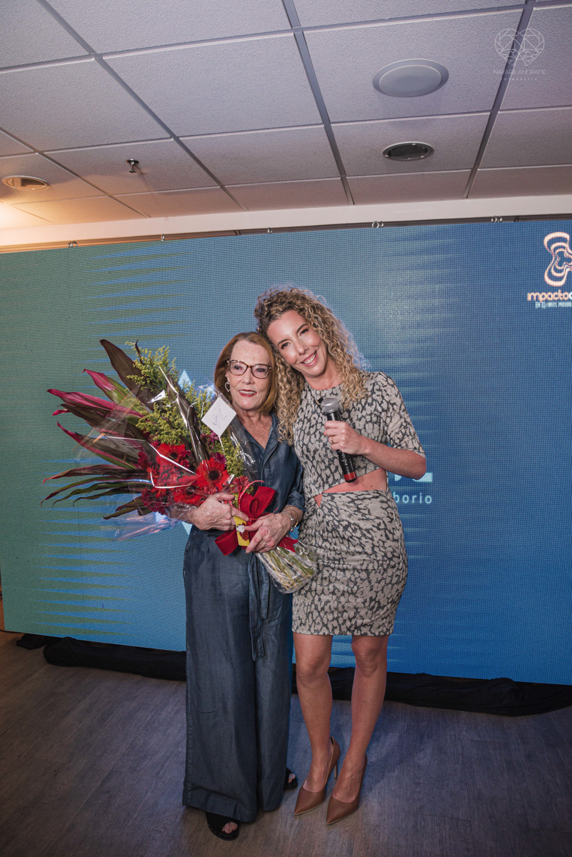 grande evento da doutora Katia Onofre coquetel de inauguraçao do seu novo projeto de harmonizaçao facial e valorizaçao da beleza da mulher. Fotografia pela fotografa premiada Nayara Andrade de Santos litoral de sao paulo. Grandes influencers participaram 