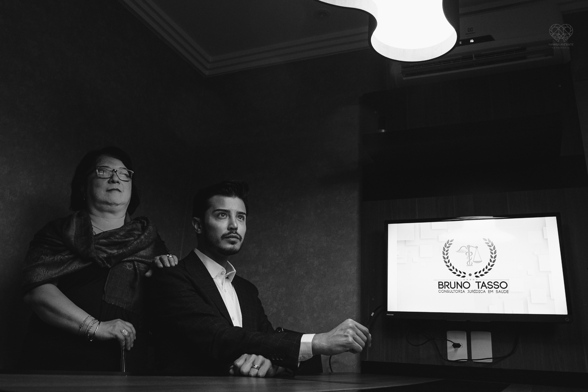 Fotografia de advogado e sua equipe branding book fotos e retratos profissional para empresarios e inspiraçao de retratos masculinos feitos pela fotografa premiada Nayara Andrade