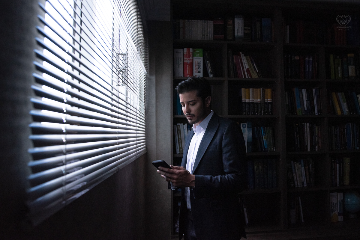 Fotografia de advogado e sua equipe branding book fotos e retratos profissional para empresarios e inspiraçao de retratos masculinos feitos pela fotografa premiada Nayara Andrade