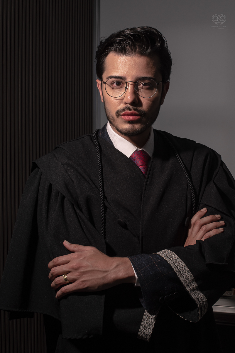 Fotografia de advogado e sua equipe branding book fotos e retratos profissional para empresarios e inspiraçao de retratos masculinos feitos pela fotografa premiada Nayara Andrade