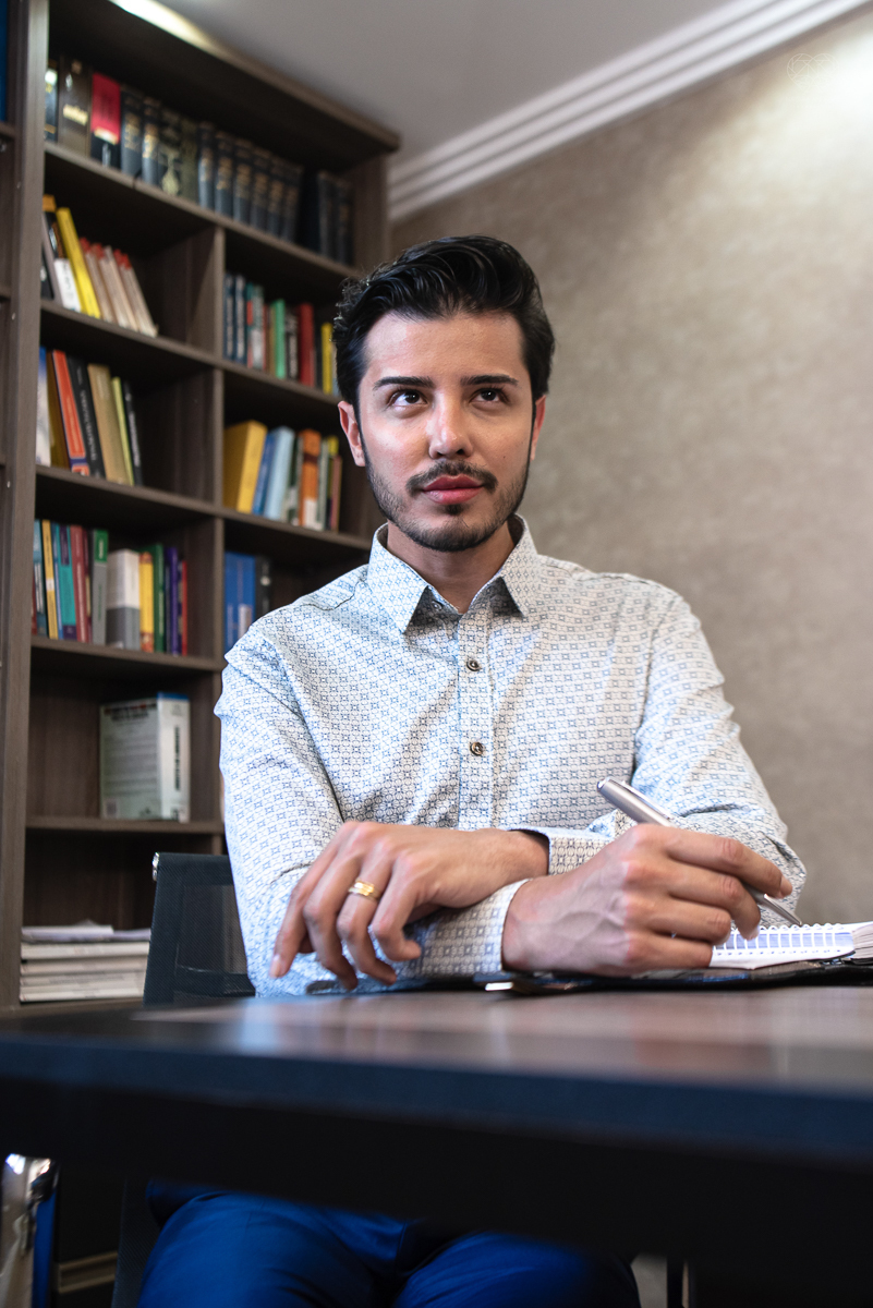 Fotografia de advogado e sua equipe branding book fotos e retratos profissional para empresarios e inspiraçao de retratos masculinos feitos pela fotografa premiada Nayara Andrade