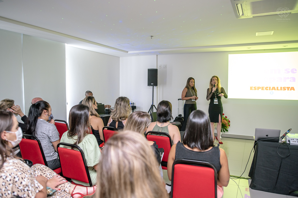 fotografia corporativa do congreço de odontologia sobre harmonizaçao orofacial fotografia nayara andrade em santos litoral de sao paulo congreço inova katia onofre 