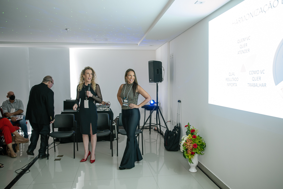 vfotografia corporativa do congreço de odontologia sobre harmonizaçao orofacial fotografia nayara andrade em santos litoral de sao paulo congreço inova katia onofre 