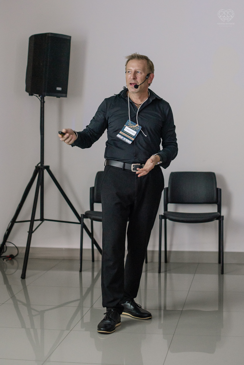 fotografia corporativa do congreço de odontologia sobre harmonizaçao orofacial fotografia nayara andrade em santos litoral de sao paulo congreço inova katia onofre 