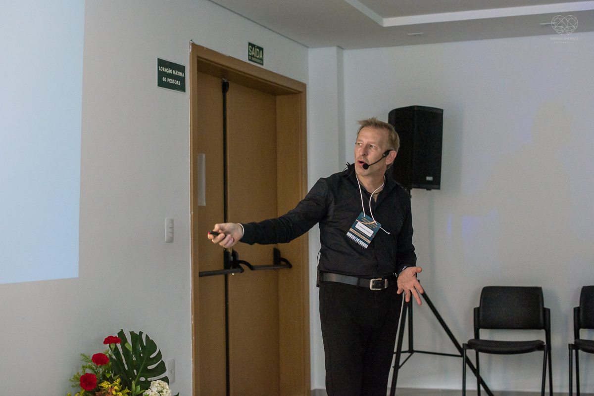 fotografia corporativa do congreço de odontologia sobre harmonizaçao orofacial fotografia nayara andrade em santos litoral de sao paulo congreço inova katia onofre 