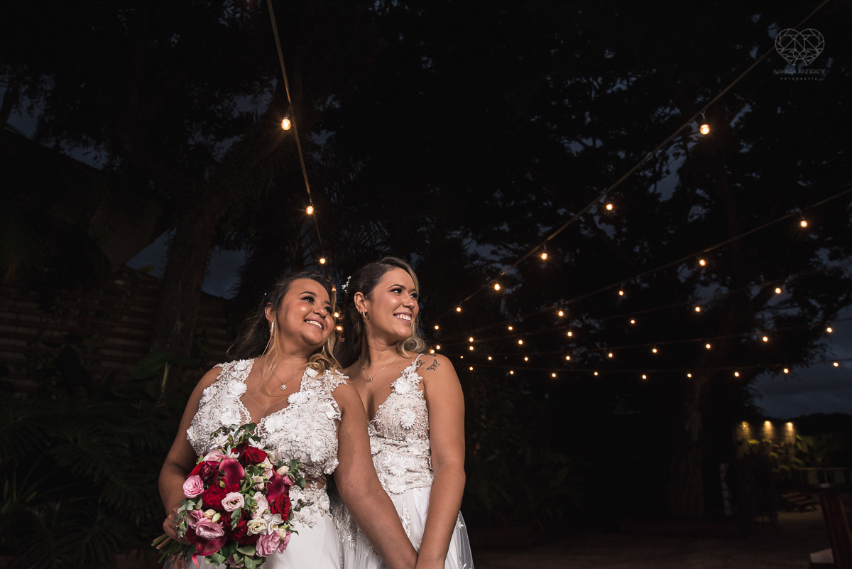 casamento  rustico e romantico de dia realizado no espaço plataforma na baixada santista, noivas com vestido romantico e fotografia pela fotografa premiada nayara andrade