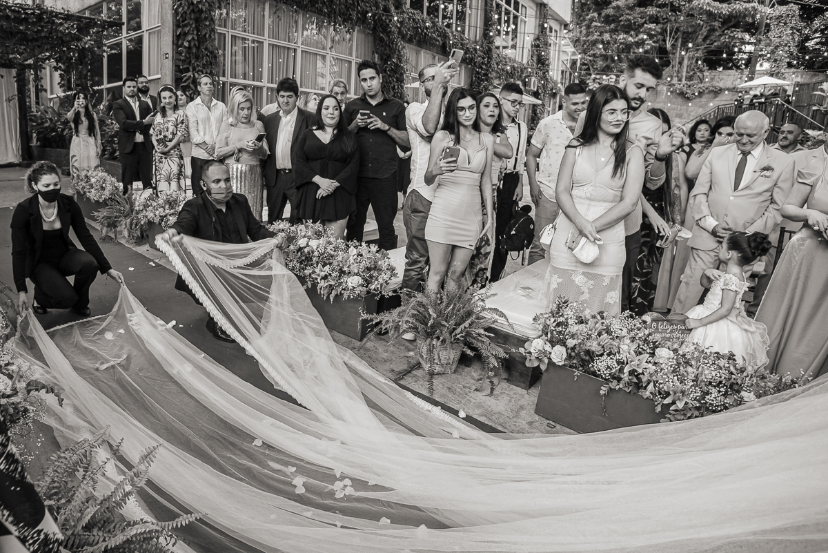 casamento  rustico e romantico de dia realizado no espaço plataforma na baixada santista, noivas com vestido romantico e fotografia pela fotografa premiada nayara andrade