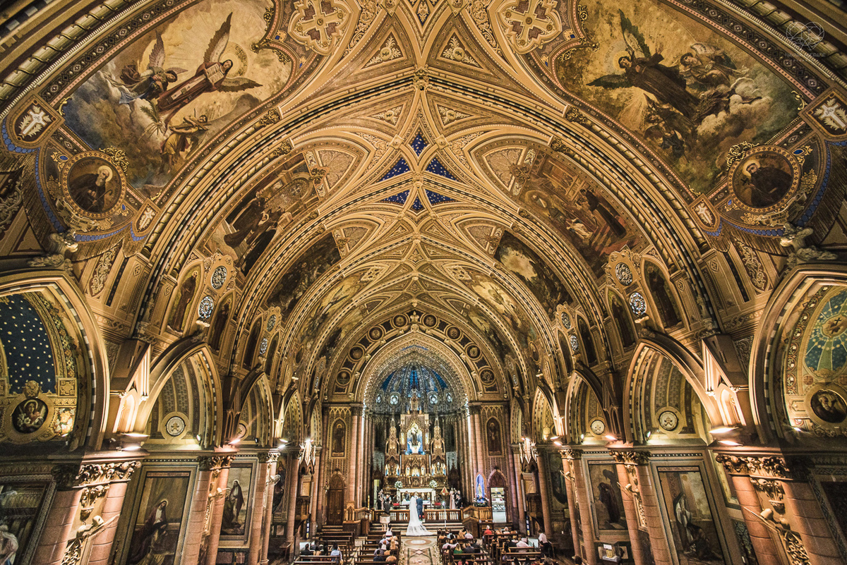 casamento realizado na igreja basilica menor do embare em santos  casamento classico em igreja catolica na baixada santista fotografias pela fotografa premiada Nayara Andrade fotos da Igreja do Embare com todos os detalhes