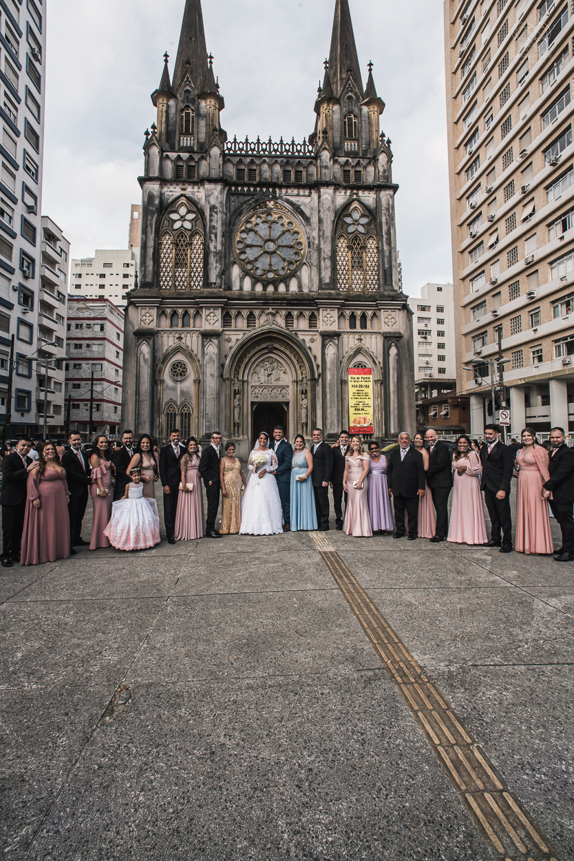 casamento realizado na igreja basilica menor do embare em santos  casamento classico em igreja catolica na baixada santista fotografias pela fotografa premiada Nayara Andrade fotos da Igreja do Embare com todos os detalhes