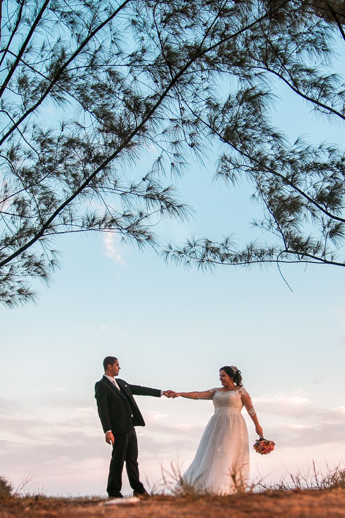 Trash the dress - Inspiração - vestido de noiva Melhor fotógrafo de Niterói Maricá Itaboraí