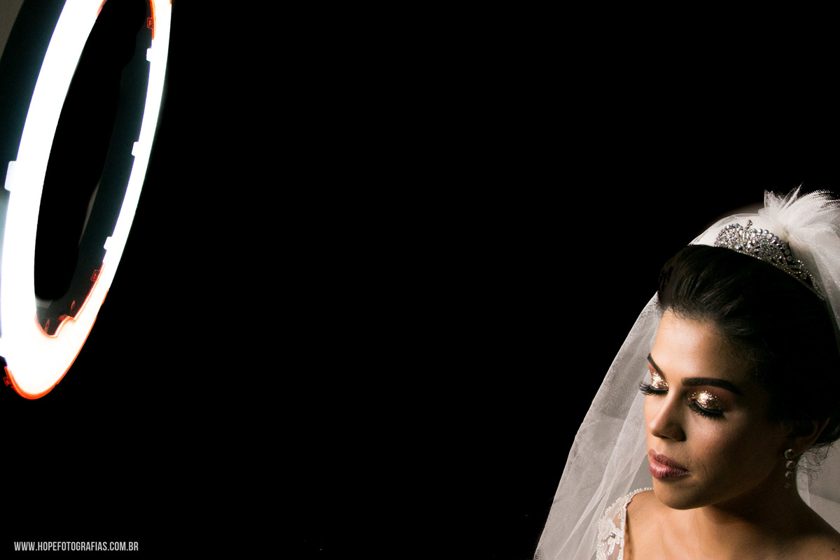 Noiva e Ring ligth - making of  Carol Furtado - Hotel Promenade - Itaboraí - RJ