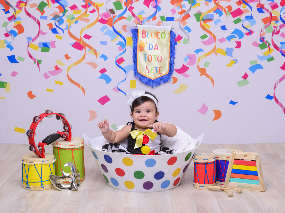 Sessão Carnaval, cores, serpentina, confete, laços, instrumentos, música, diversão, dança, 
