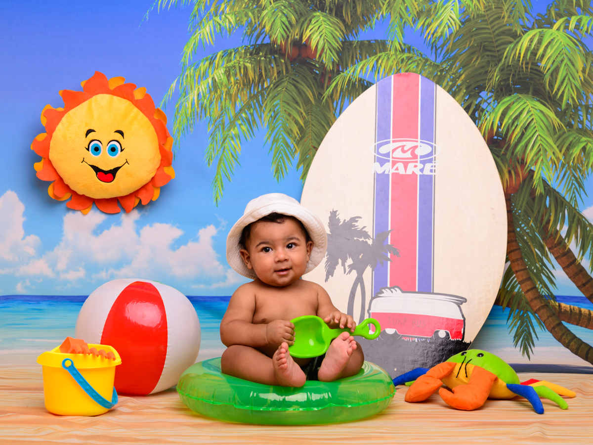 Sessão Verão, prancha, mar, água, banhista, coqueiro, sol, areia, ondas, bola, carangueijo, balde de areia, bóia.