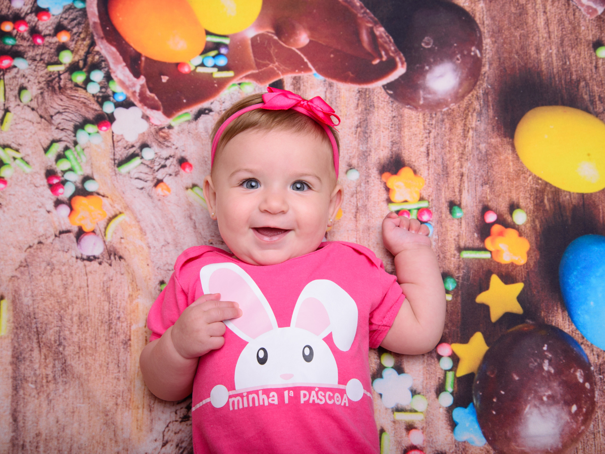 Sessão de Páscoa, coelhinho, ovos de páscoa, chocolate, doces, guloseimas, alegria.