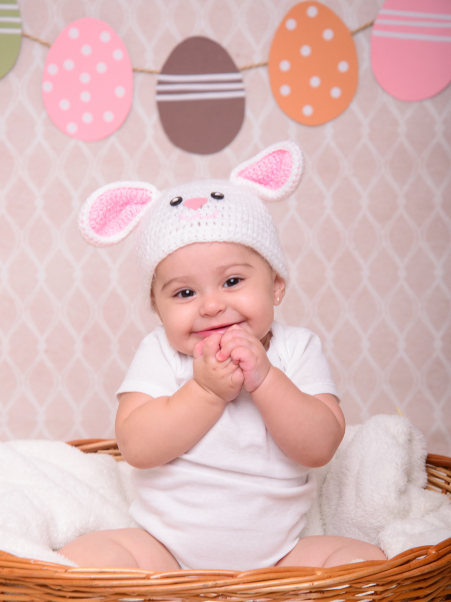 Sessão de Páscoa, coelhinho, sorriso, alegria, gostosura, bebê apaixonante.