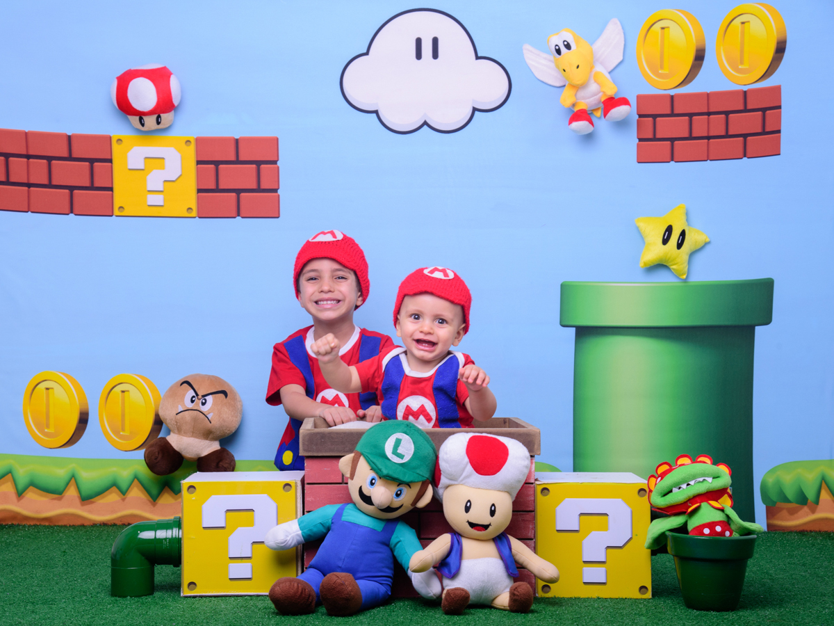 Sessão Dia dos Pais, Mário, Luigi, jacaré,  irmãos, video game, jogos, estrela, infância, amizade.