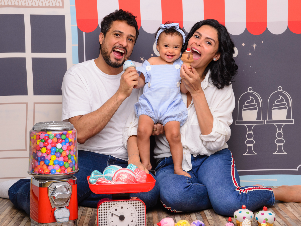 Sessão Candy Shop, guloseimas, bala, pirulito, bolo, cup cake, jujuba, balança.