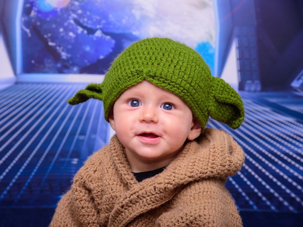 Sessão Aventura no Espaço, estrelas, espaço, aeronave, espada, touca, roupa de lã.