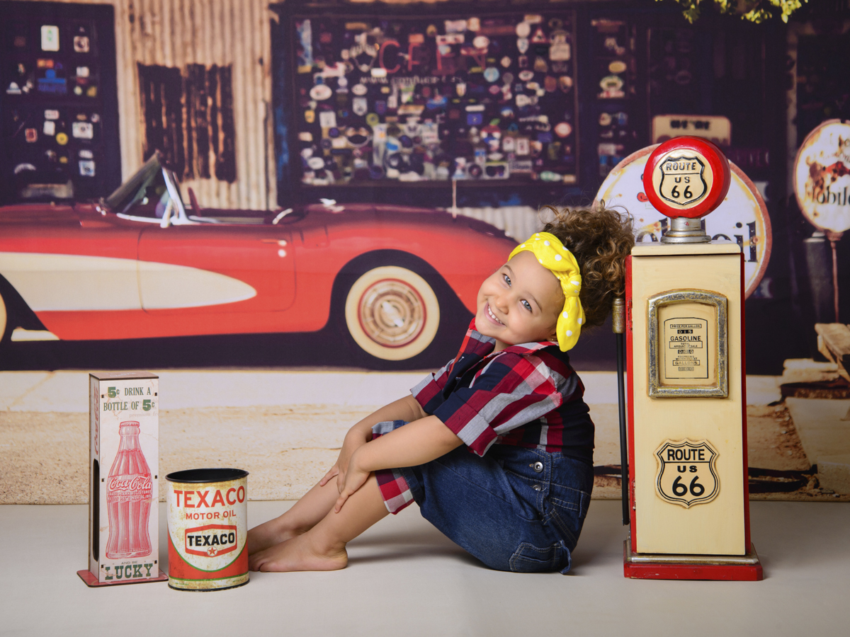 Sessão Retrô, carro, posto de combustível, gasolina, combustível, anos 60, óculos, Sessão infantil laço couro, jaqueta.